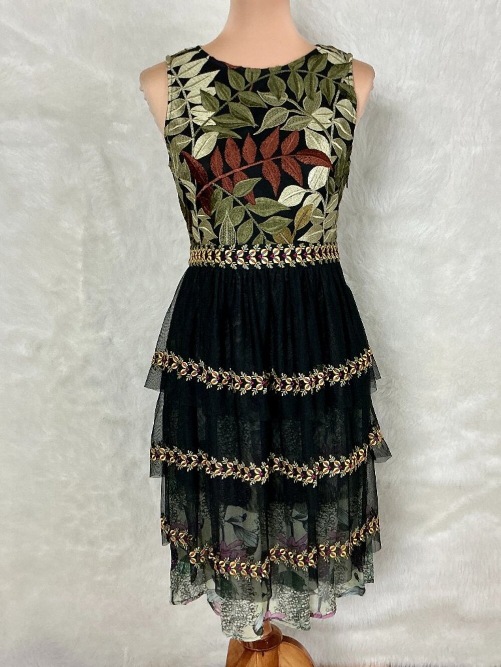 Varun Bahl Anthropologie Black Brown Green Leaf Floral Embroidered Vigne Dress S